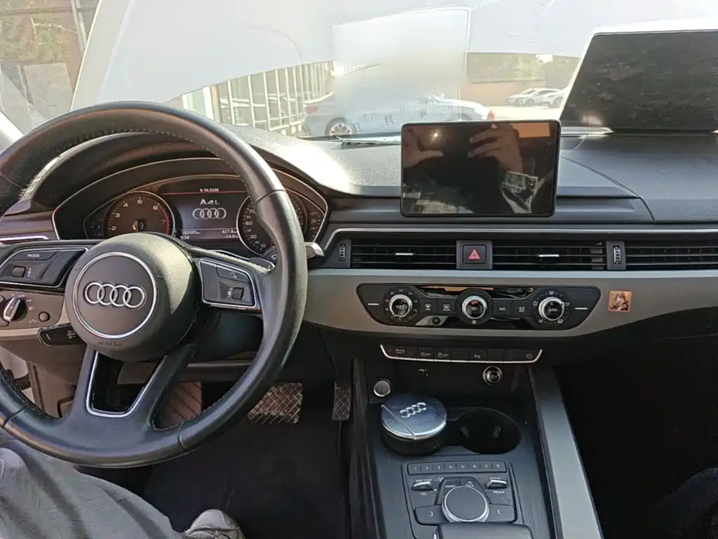 Audi A4L — миниатюра 10