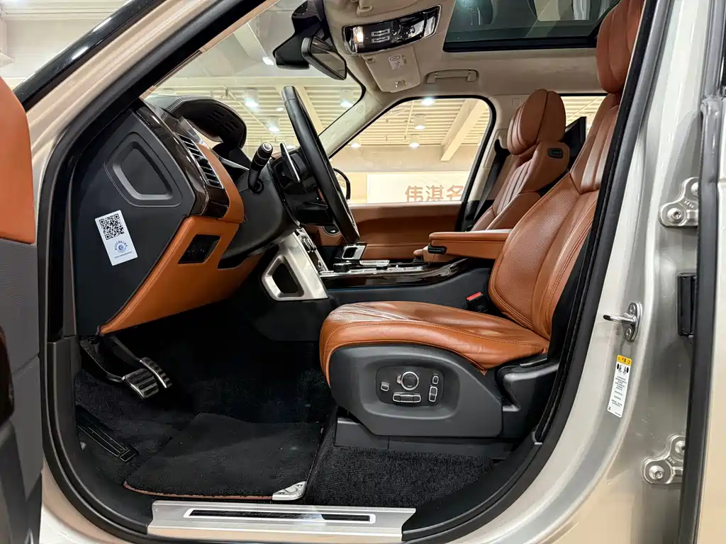 Land Rover Range Rover — миниатюра 13