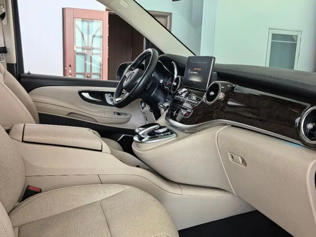 Mercedes-Benz V-Class — миниатюра 9