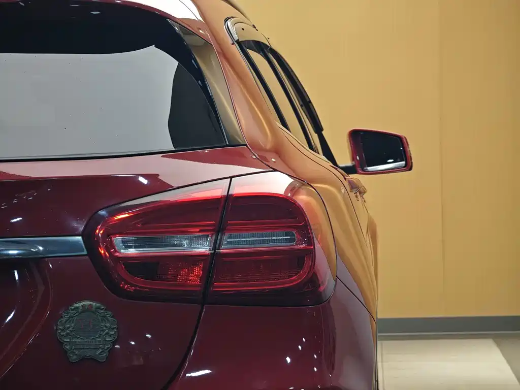 Mercedes-Benz GLA — миниатюра 26