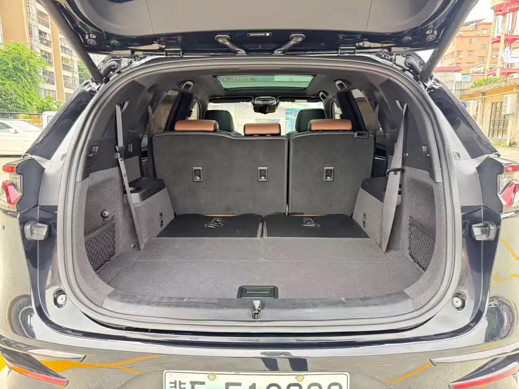 BYD Tang New Energy — миниатюра 9