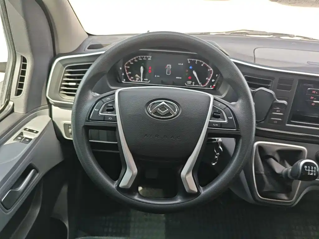 Maxus V80 — миниатюра 11