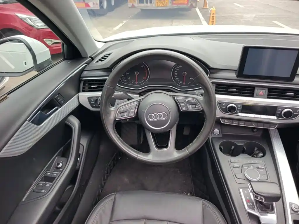Audi A4L — миниатюра 11