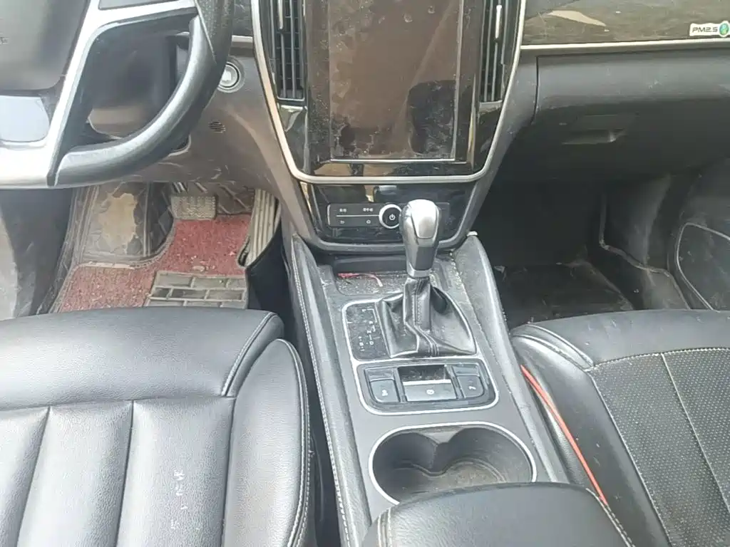 BYD MAX — миниатюра 14
