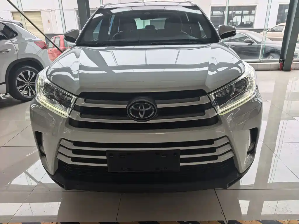 Toyota Highlander — миниатюра 2