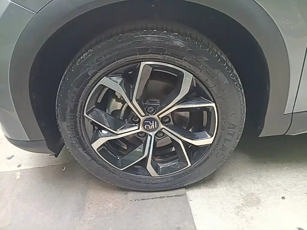 BYD Yuan Plus — миниатюра 23