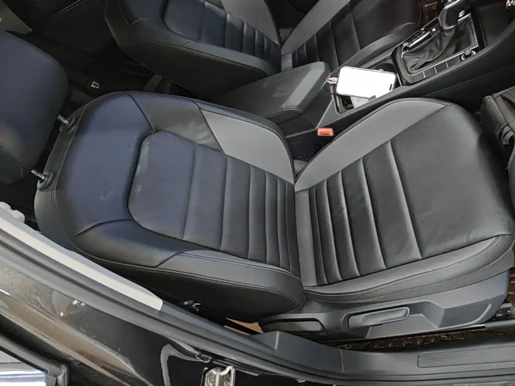 Volkswagen Sagitar — миниатюра 25