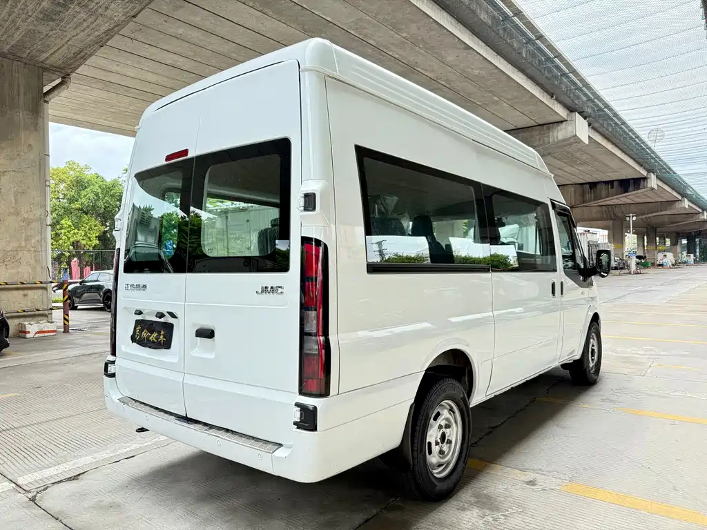 JMC JMC Fushun — миниатюра 5