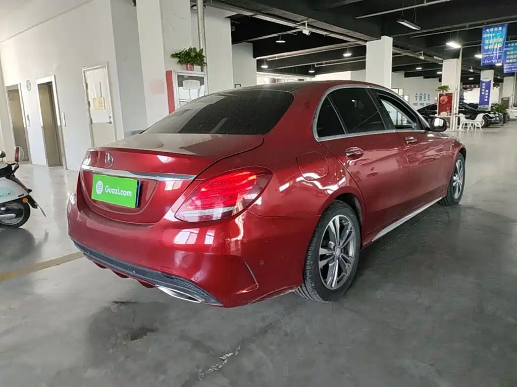 Mercedes-Benz C-Class — миниатюра 7