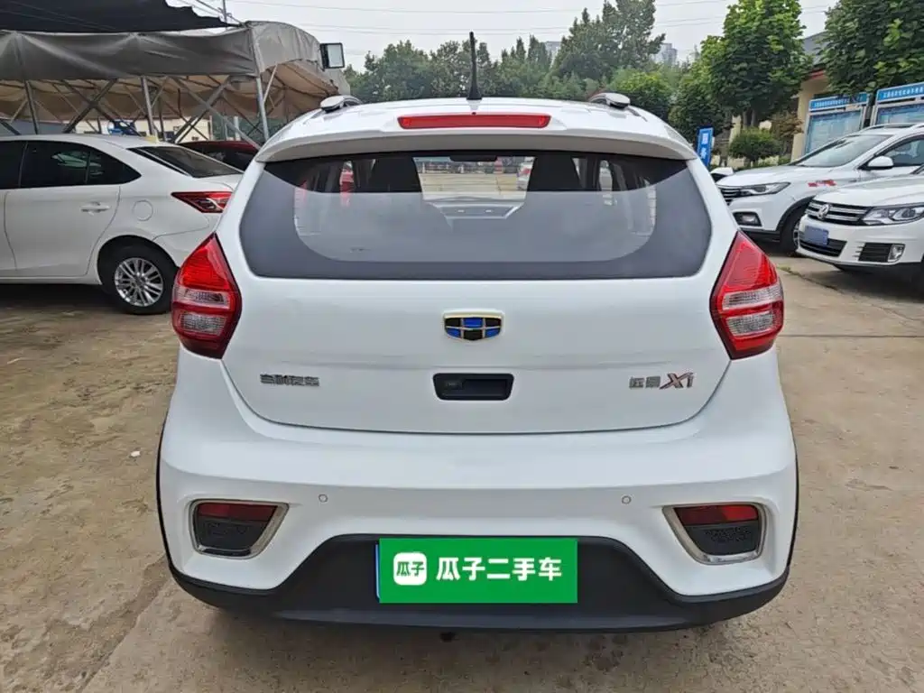 Geely Vision X1 — миниатюра 6