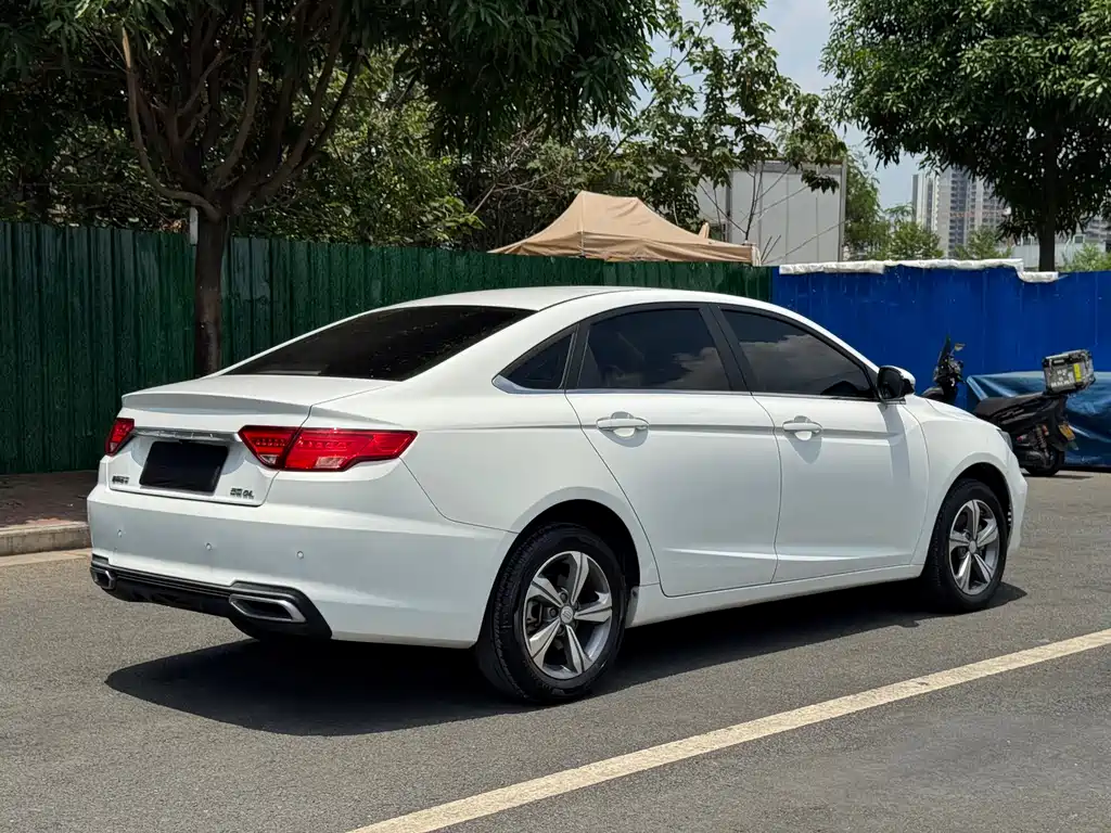 Geely Emgrand GL 1.8L DCT Elite Connected Type, фото 5