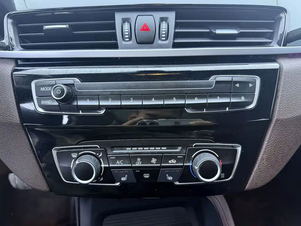 BMW X1 — миниатюра 13