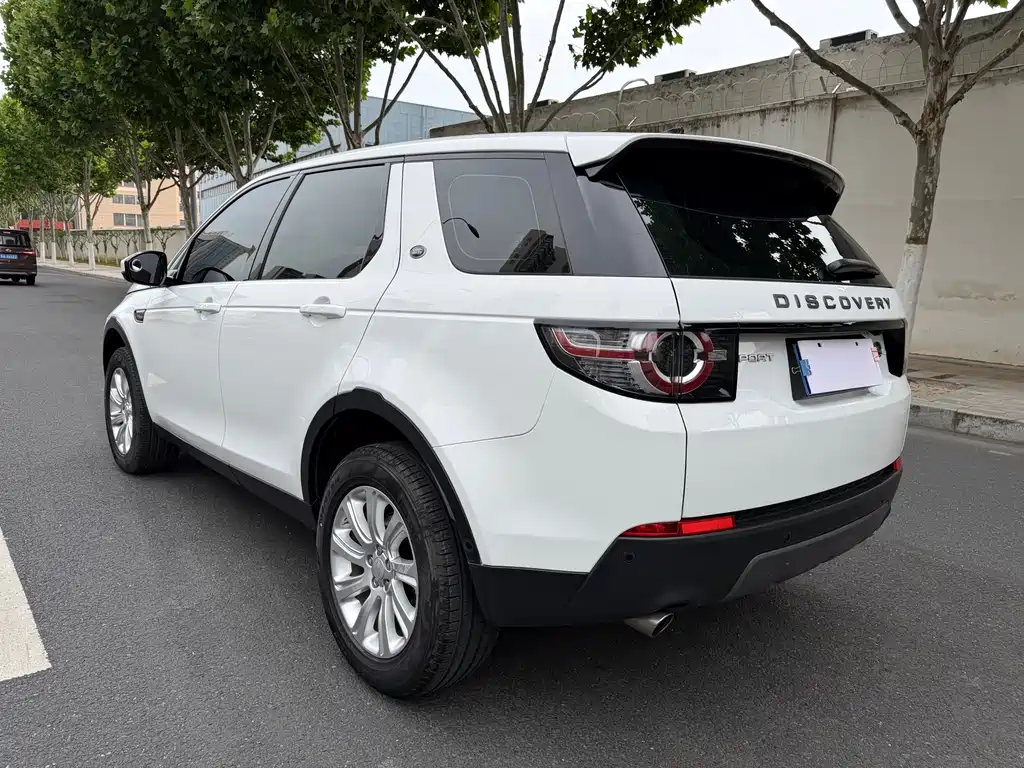 Land Rover Discovery Sport — миниатюра 6