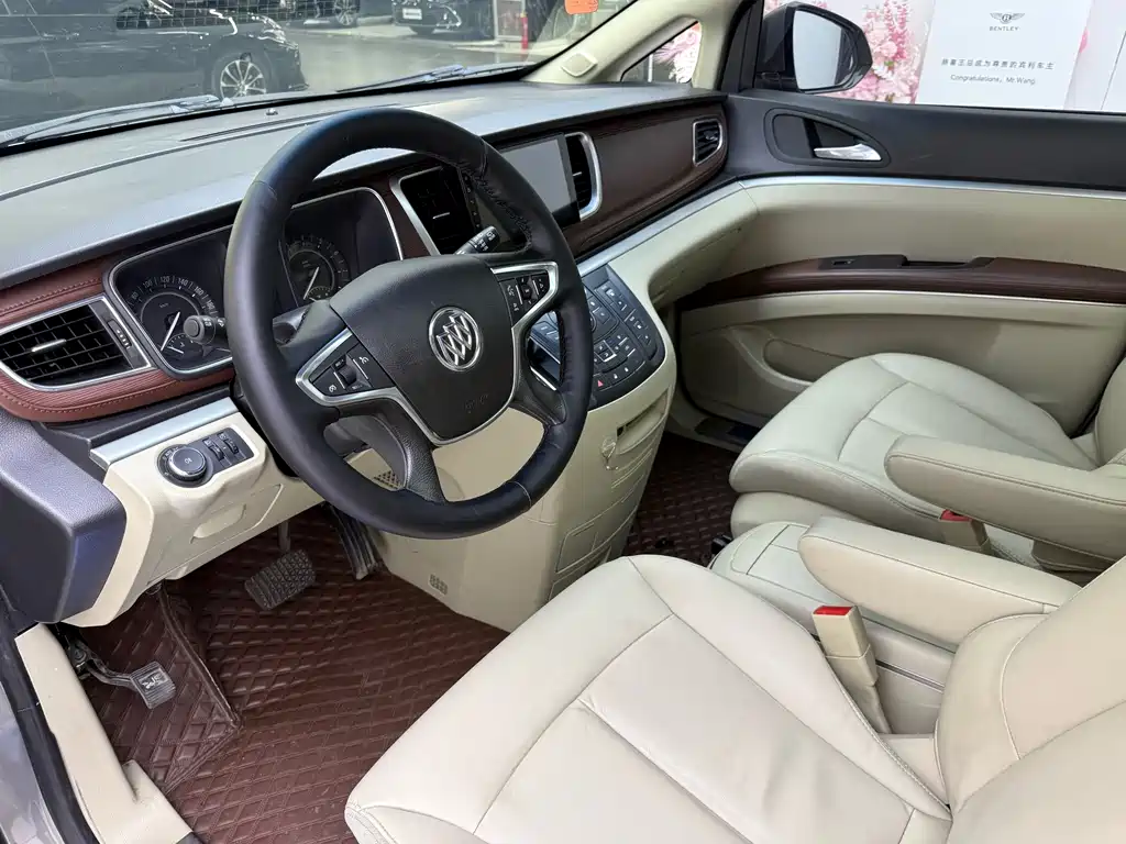 Buick GL8 — миниатюра 13
