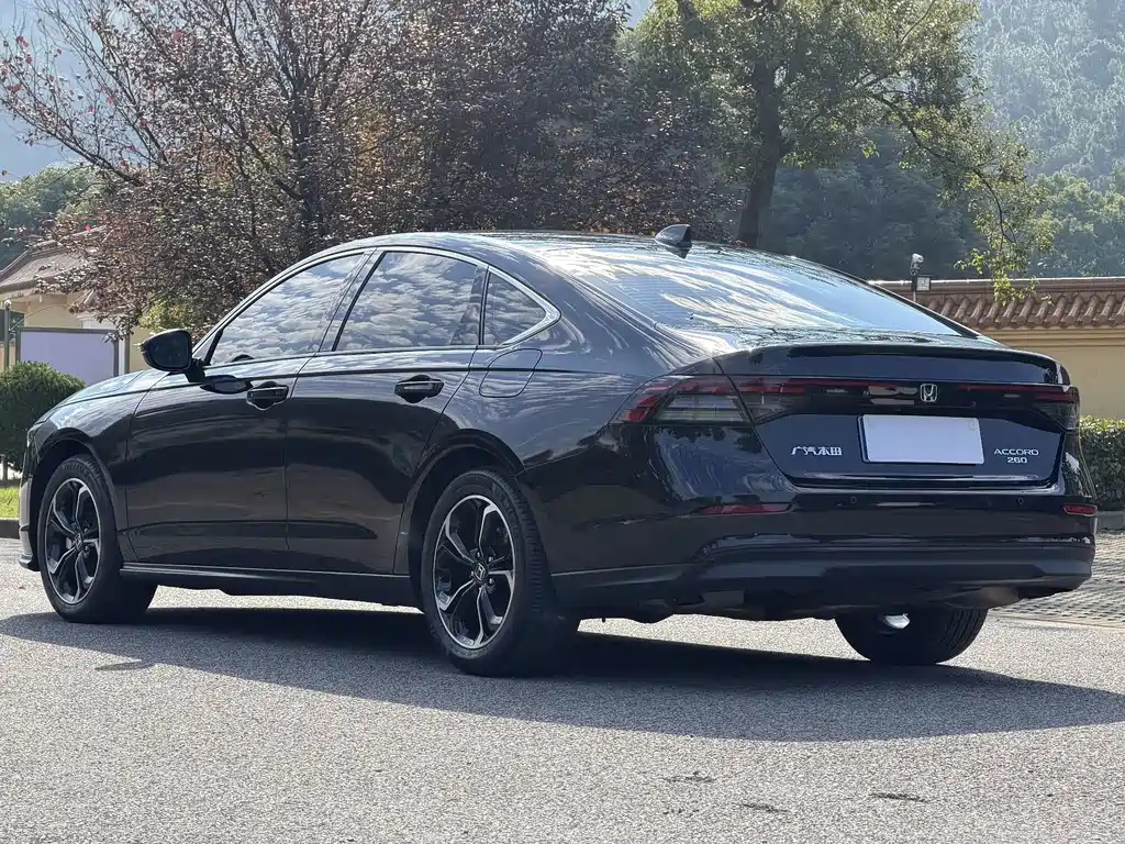Honda Accord — миниатюра 19