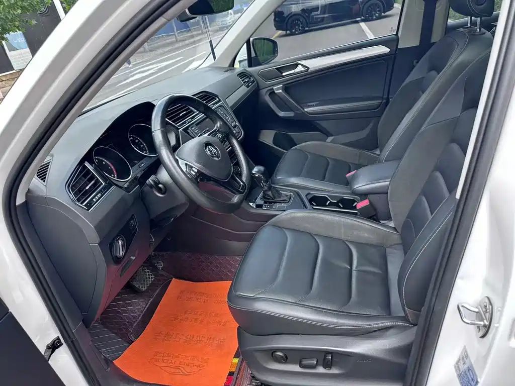 Volkswagen Tiguan L — миниатюра 4