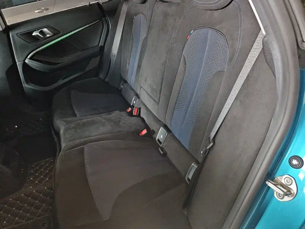 BMW 2 Series (Import) — миниатюра 17