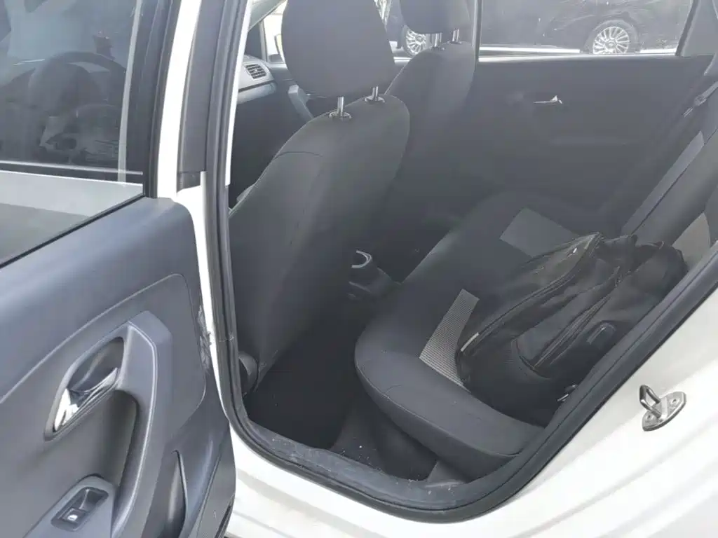 Volkswagen Polo — миниатюра 17