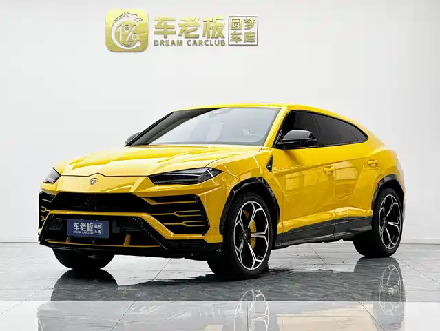 lamborghini urus