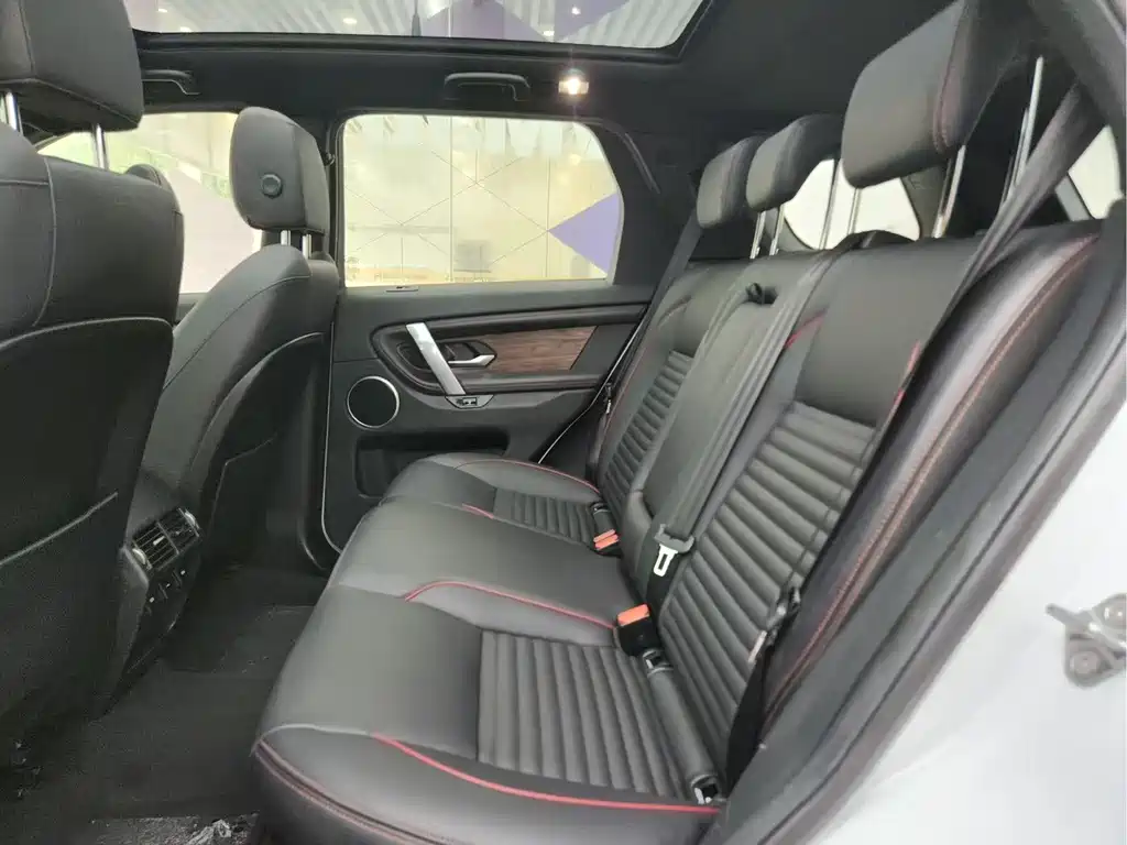 Land Rover Discovery Sport — миниатюра 7