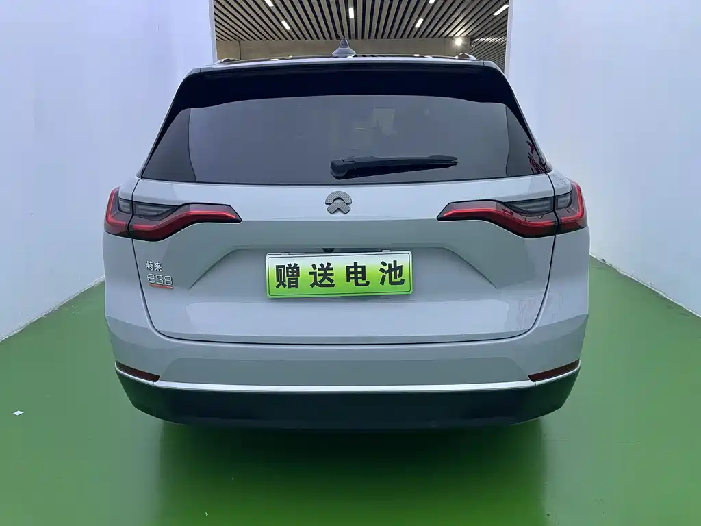 NIO ES8 — миниатюра 17