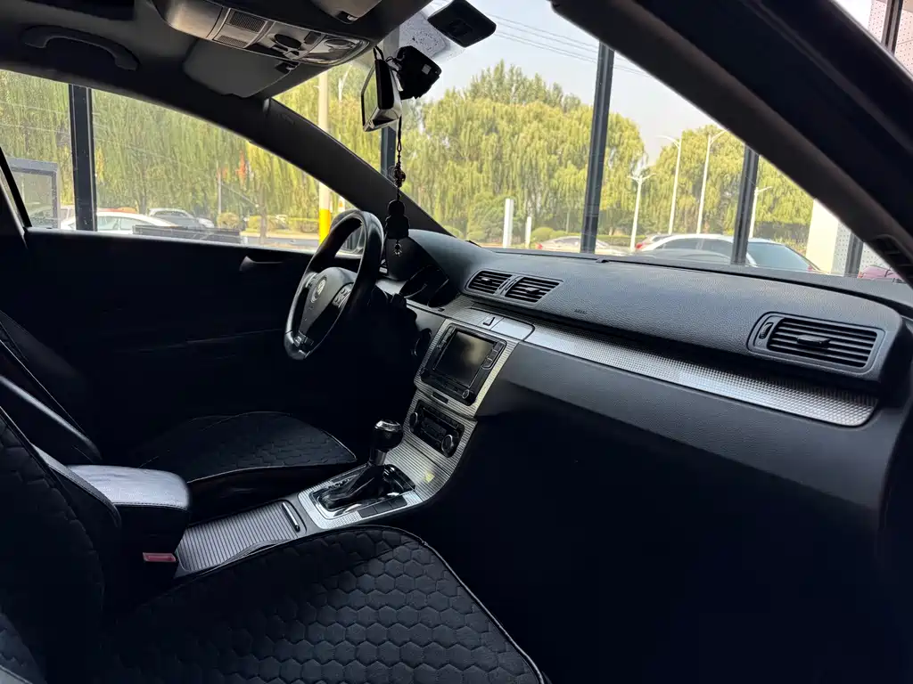 Volkswagen Passat — миниатюра 4