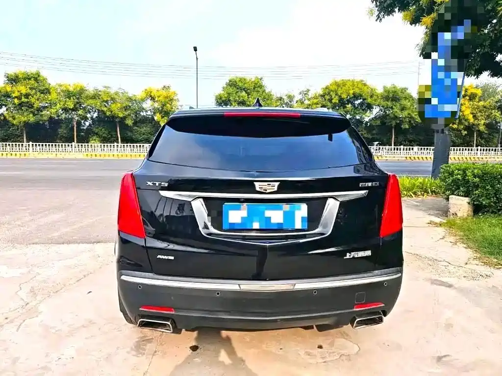 Cadillac XT5 — миниатюра 7