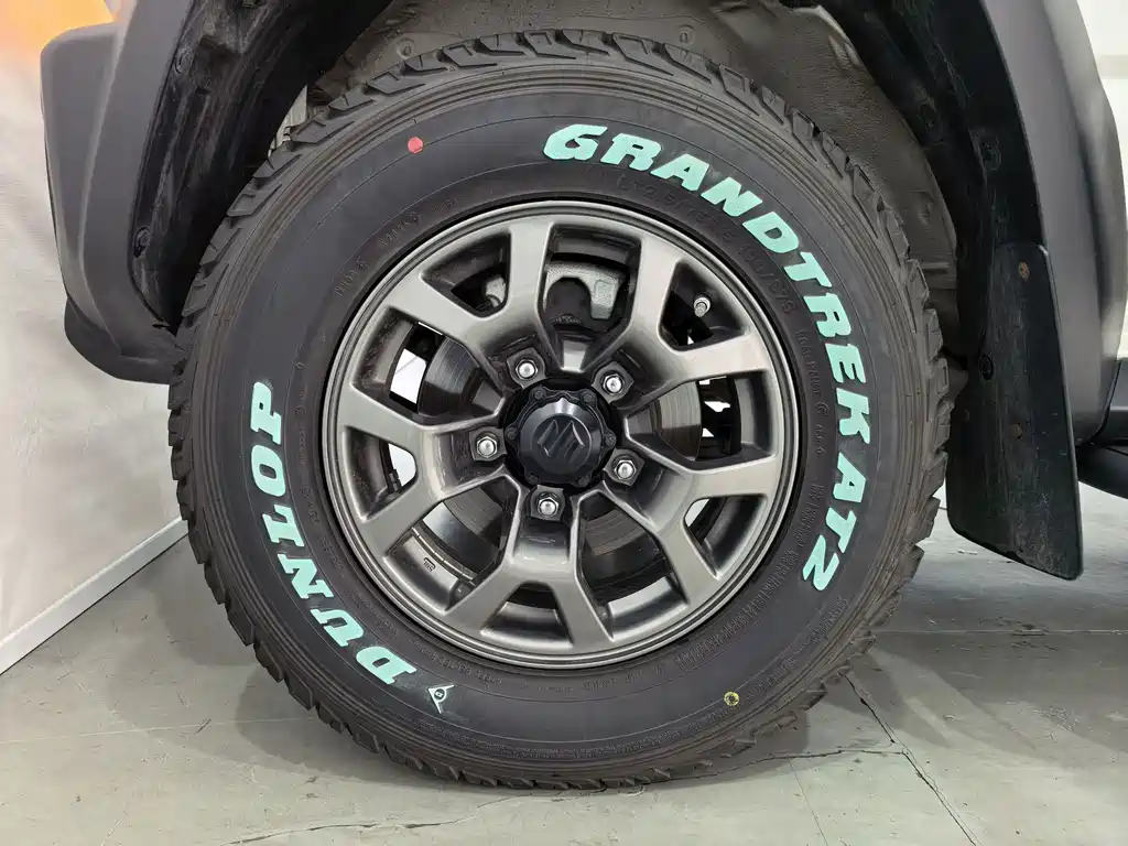 Suzuki Jimny — миниатюра 13