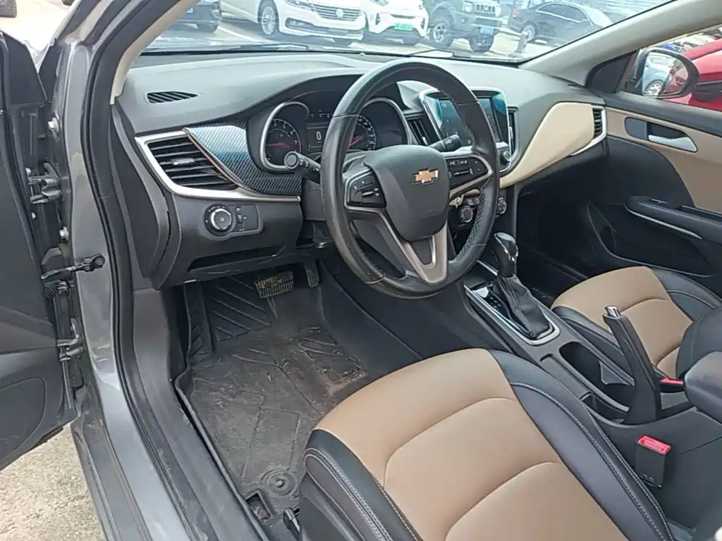 Chevrolet Monza — миниатюра 10
