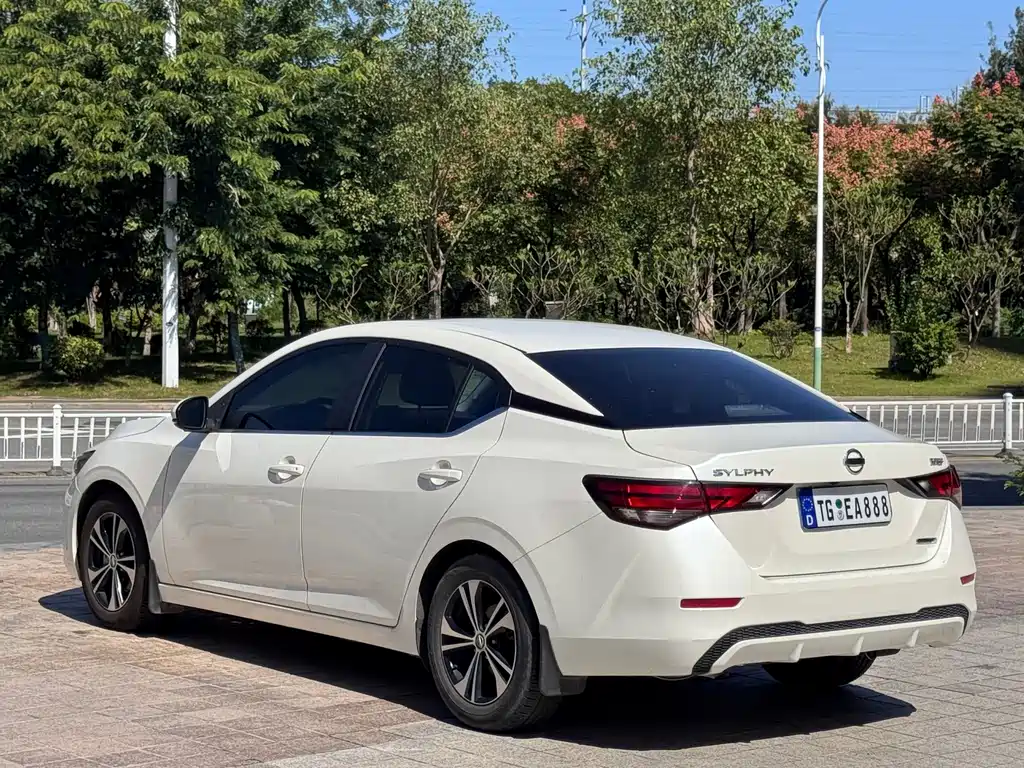 Nissan Sylphy — миниатюра 4