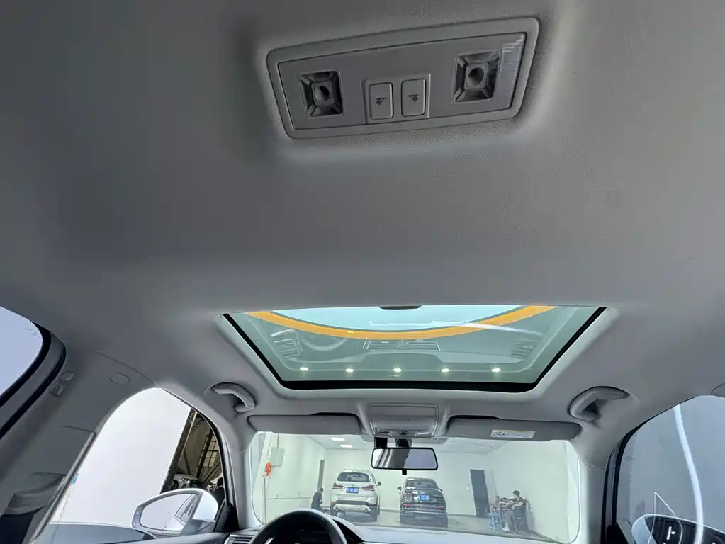 Skoda Superb — миниатюра 7