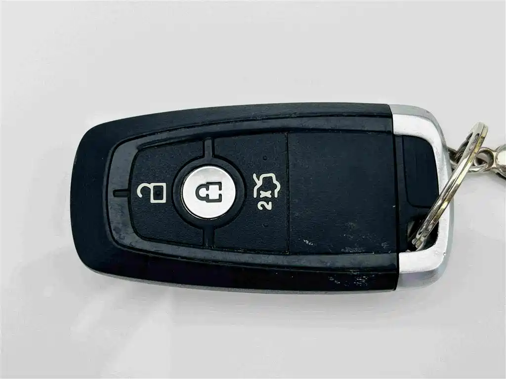 Ford Mondeo — миниатюра 13