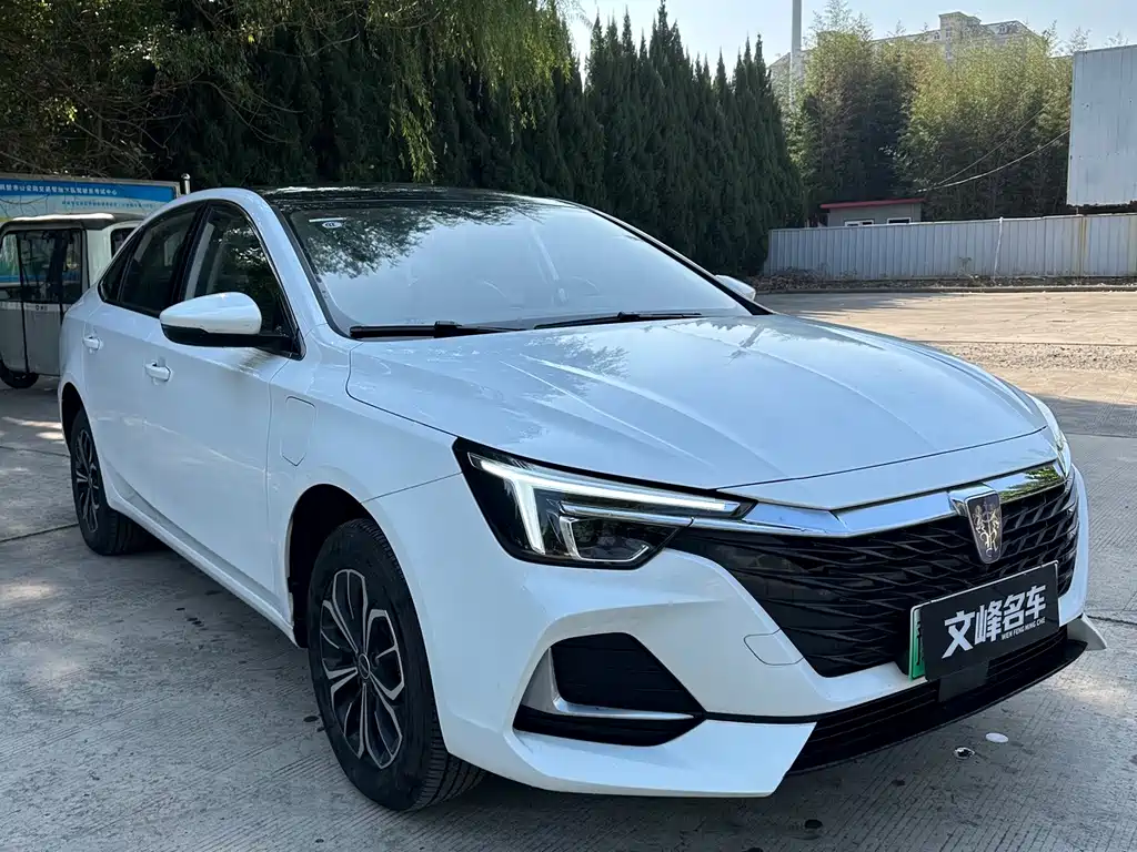 Roewe i6 MAX New Energy — миниатюра 2