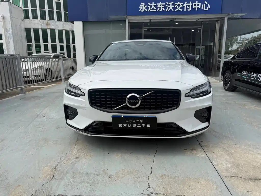 Volvo S60 — миниатюра 2