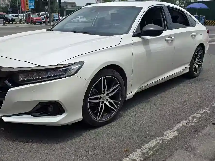 Honda Accord — миниатюра 2