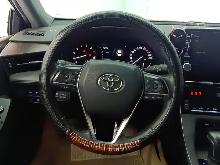 Toyota Avalon — миниатюра 15