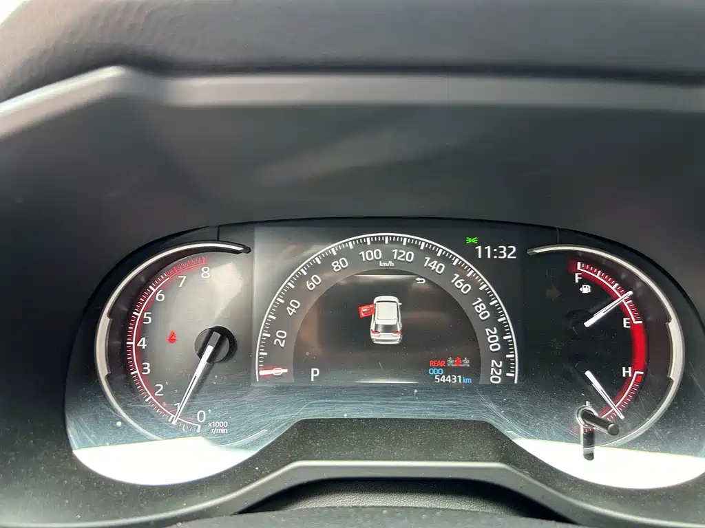 Toyota RAV4 — миниатюра 9