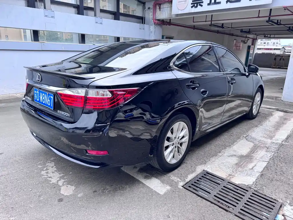 Lexus ES — миниатюра 21