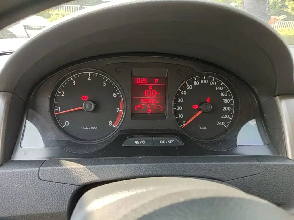 Volkswagen Santana — миниатюра 12