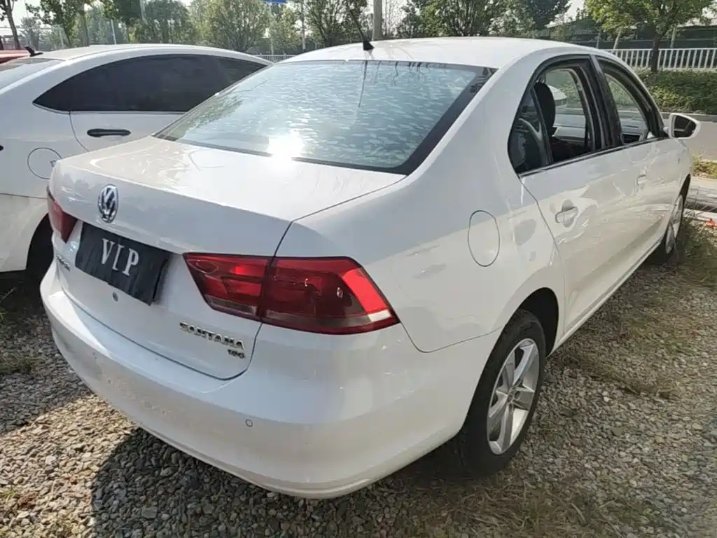 Volkswagen Santana — миниатюра 7