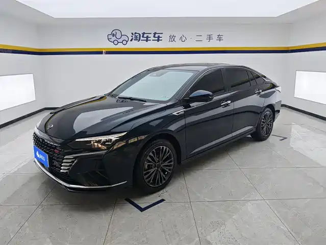 DONGFENG YI HYUN MAX 2022