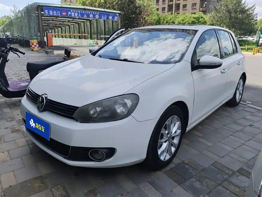 Купить Volkswagen Golf