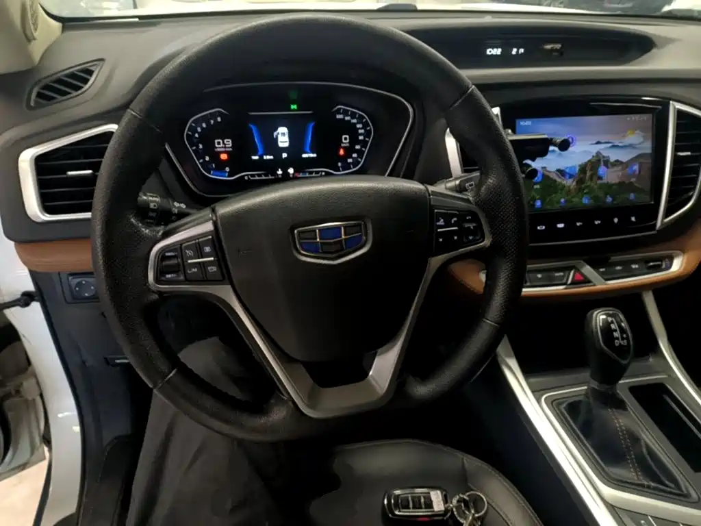 Geely Vision X6 — миниатюра 11