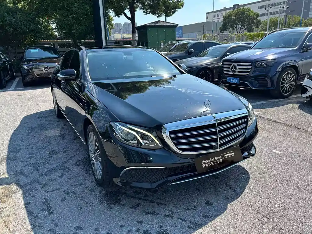 Mercedes-Benz E-Class — миниатюра 3