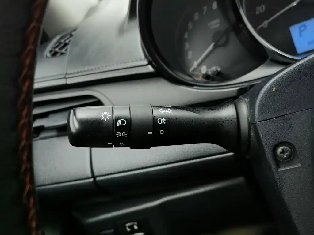 Toyota Yaris L — миниатюра 21