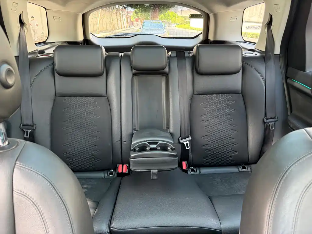 Land Rover Discovery Sport — миниатюра 13