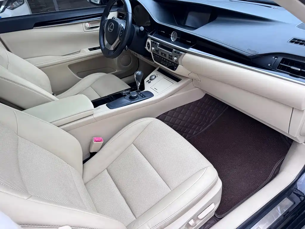 Lexus ES — миниатюра 18