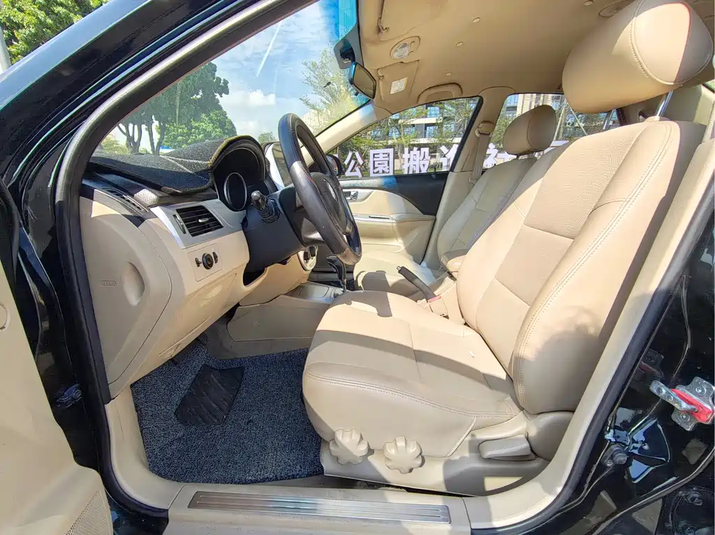 Buick Excelle — миниатюра 4