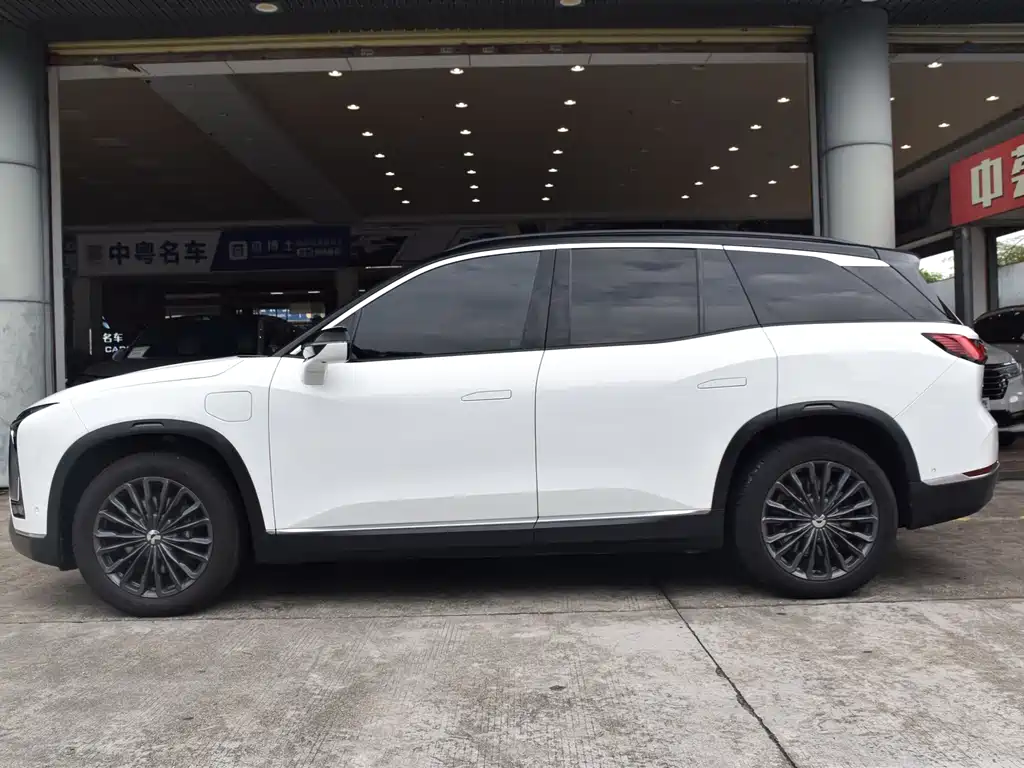 NIO ES8 — миниатюра 4