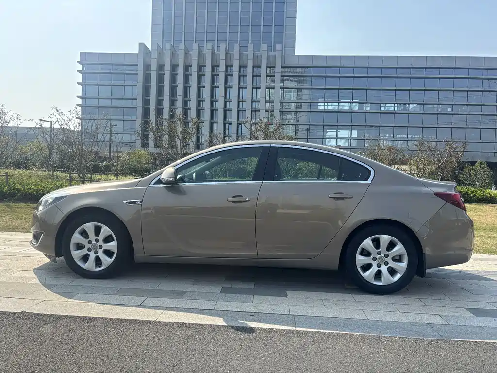 Buick Regal — миниатюра 8